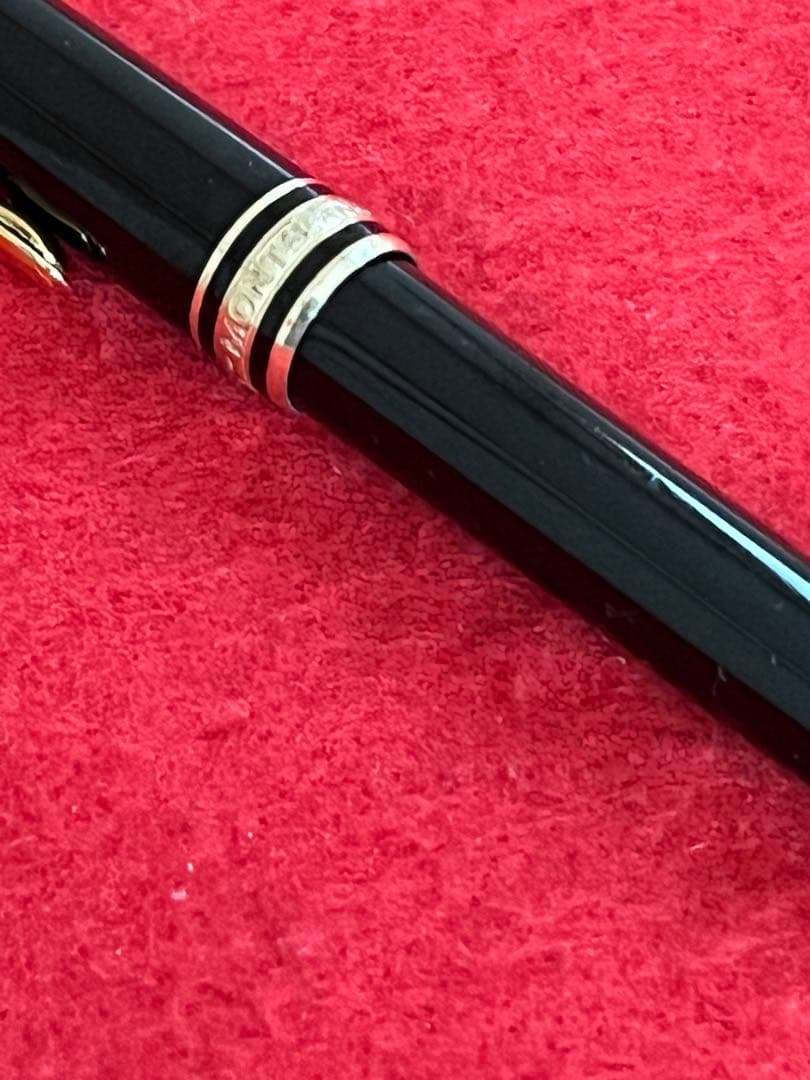 モンブランボールペン マイスターシュテュック 164ゴールド❗️艶やかです‼️