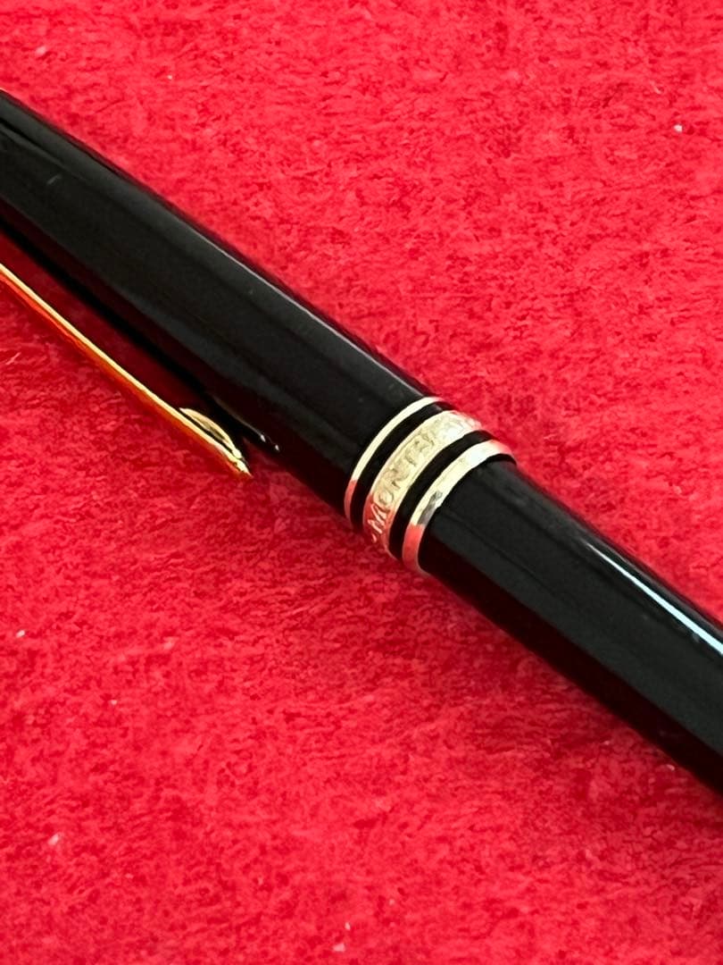 モンブランボールペン マイスターシュテュック 164ゴールド❗️艶やかです‼️