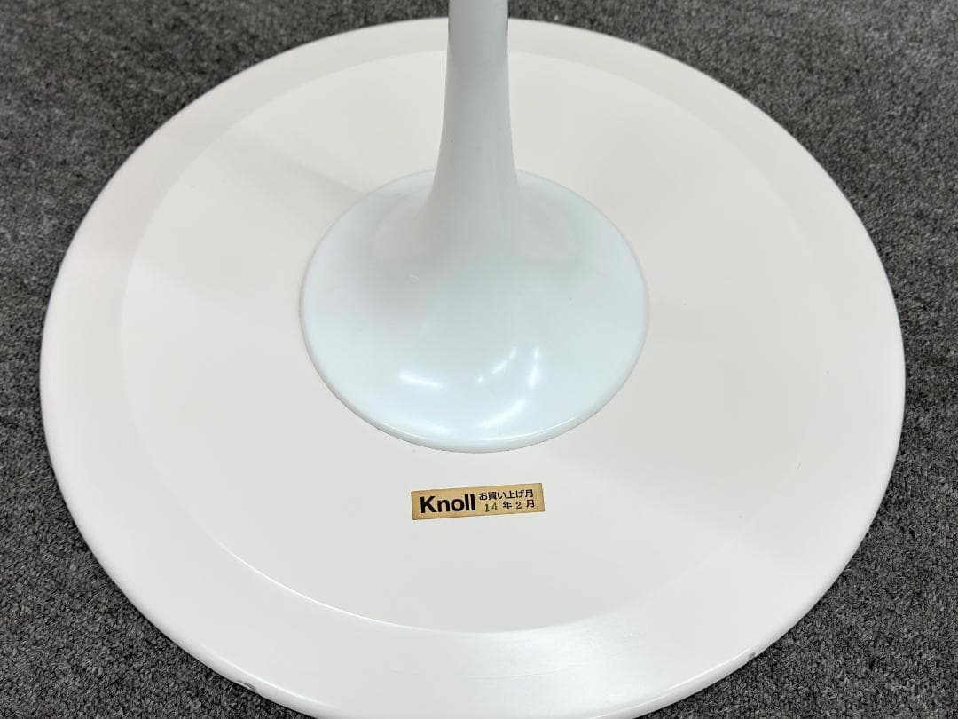 Knoll■オーバルサイドテーブル　チューリップテーブル　エーロ・サーリネン　白
