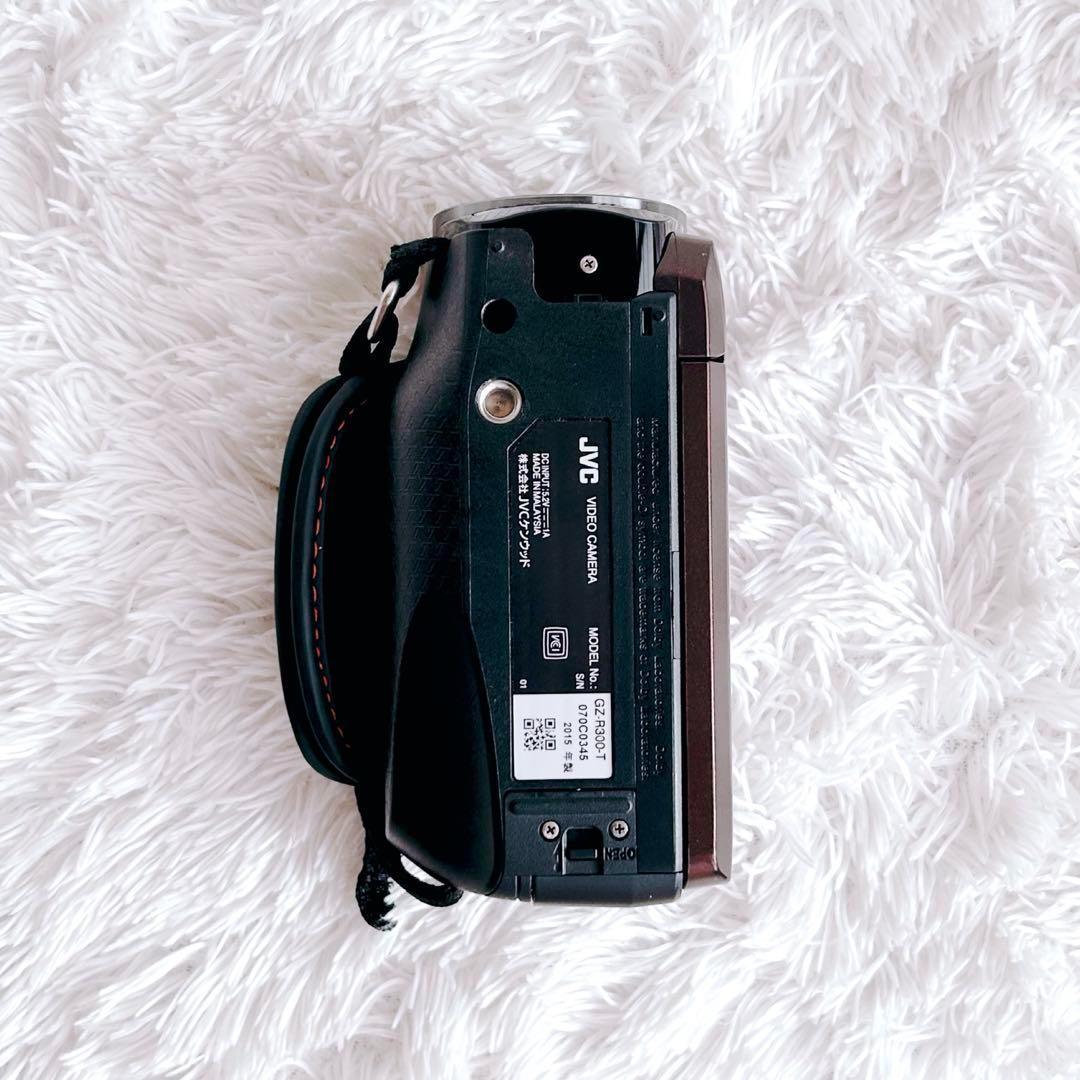 【極美品】JVCケンウッド Everio GZ-R300 防水【ケース付き】