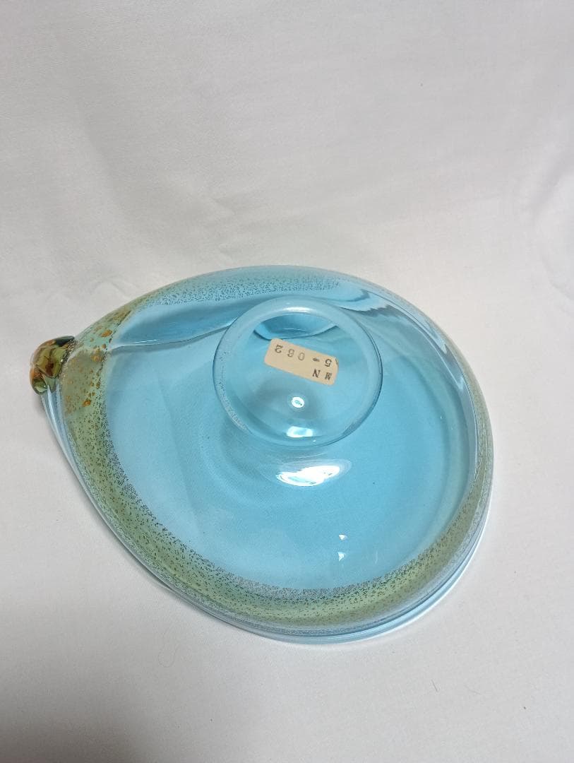 青いガラスボウル ナス