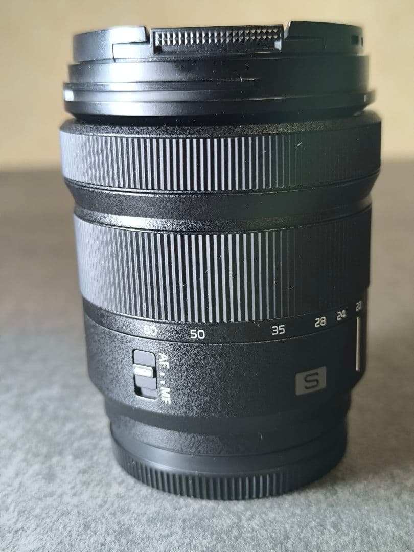 LUMIX 20-60mm ズームレンズ