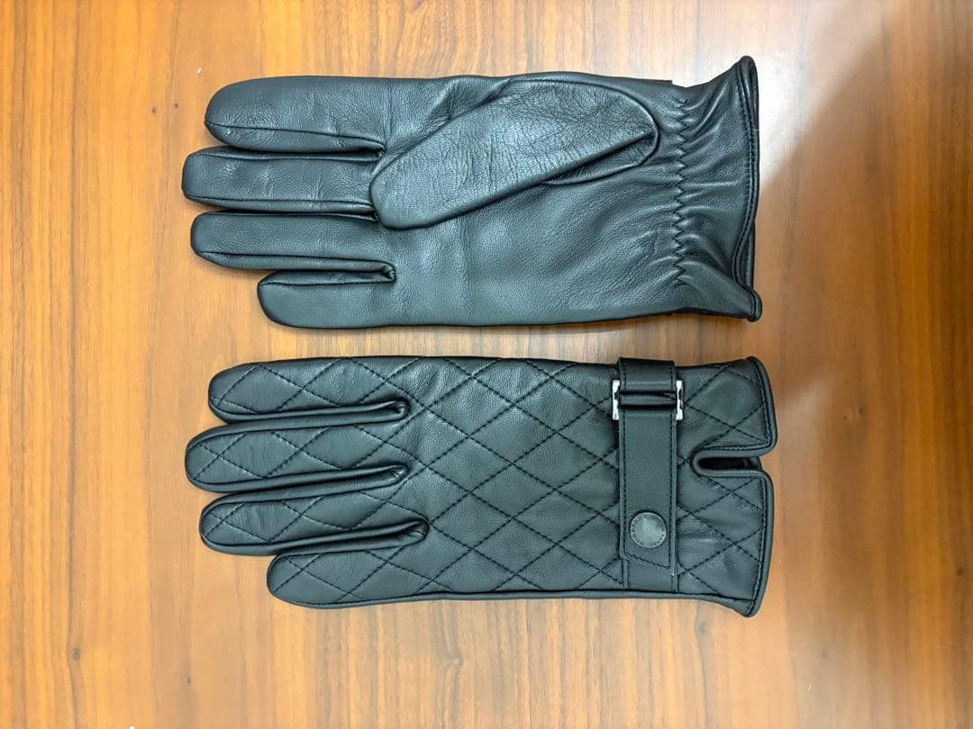 美品　バーバリーブラックレーベル　ラム革　グローブ　メンズ　手袋　キルティング