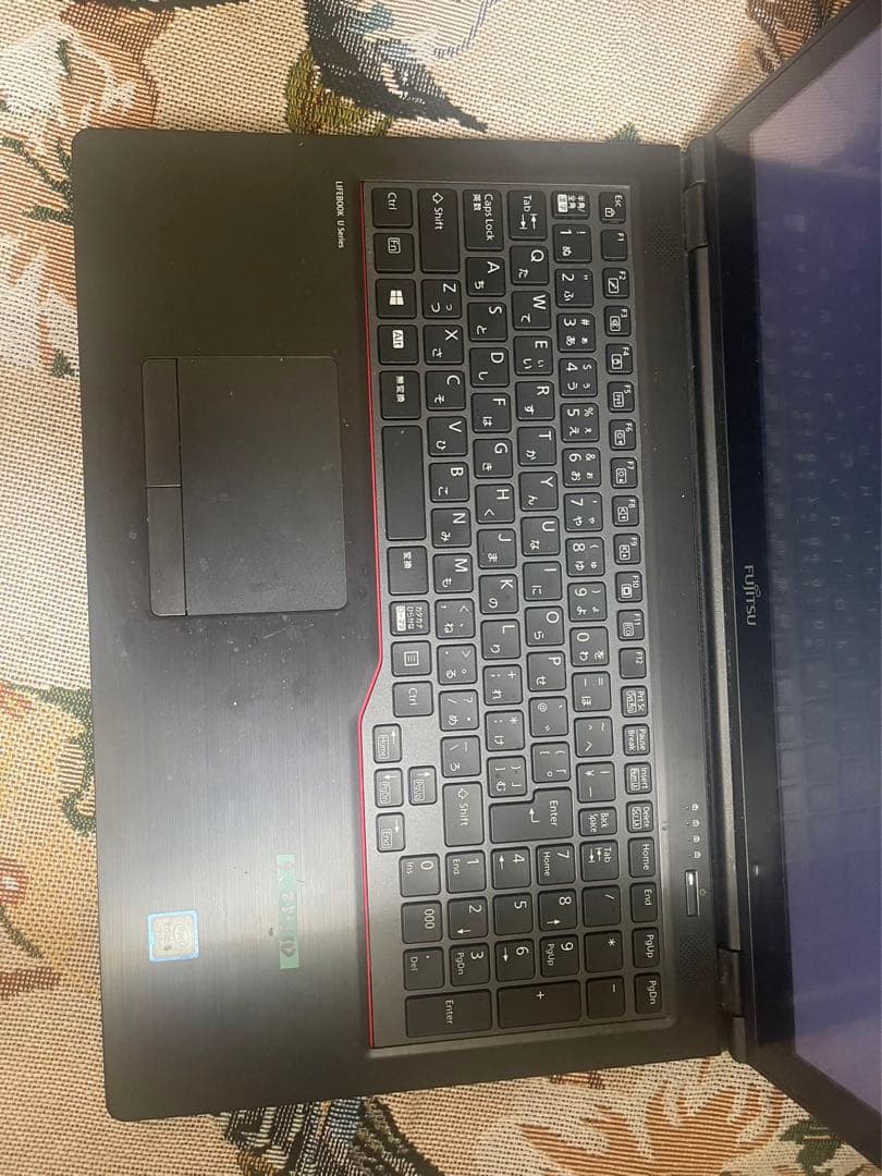 富士通　PCパソコンノ-ト　Corei5-7300U SSD Windows11