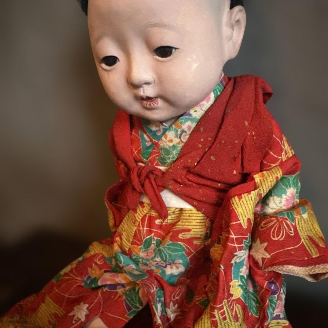 瞬間的お値下げ‼️ヴィンテージ　市松人形 赤と緑の花柄着物　幼子　かわいいあんよ