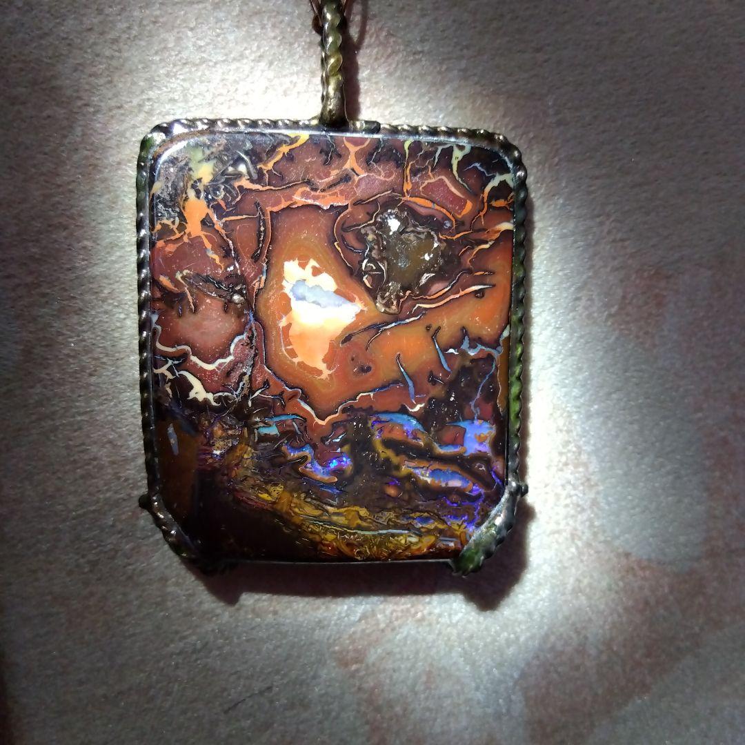 ♥　天然石（ボルダーオパール）のピクチャーストーン✨✨