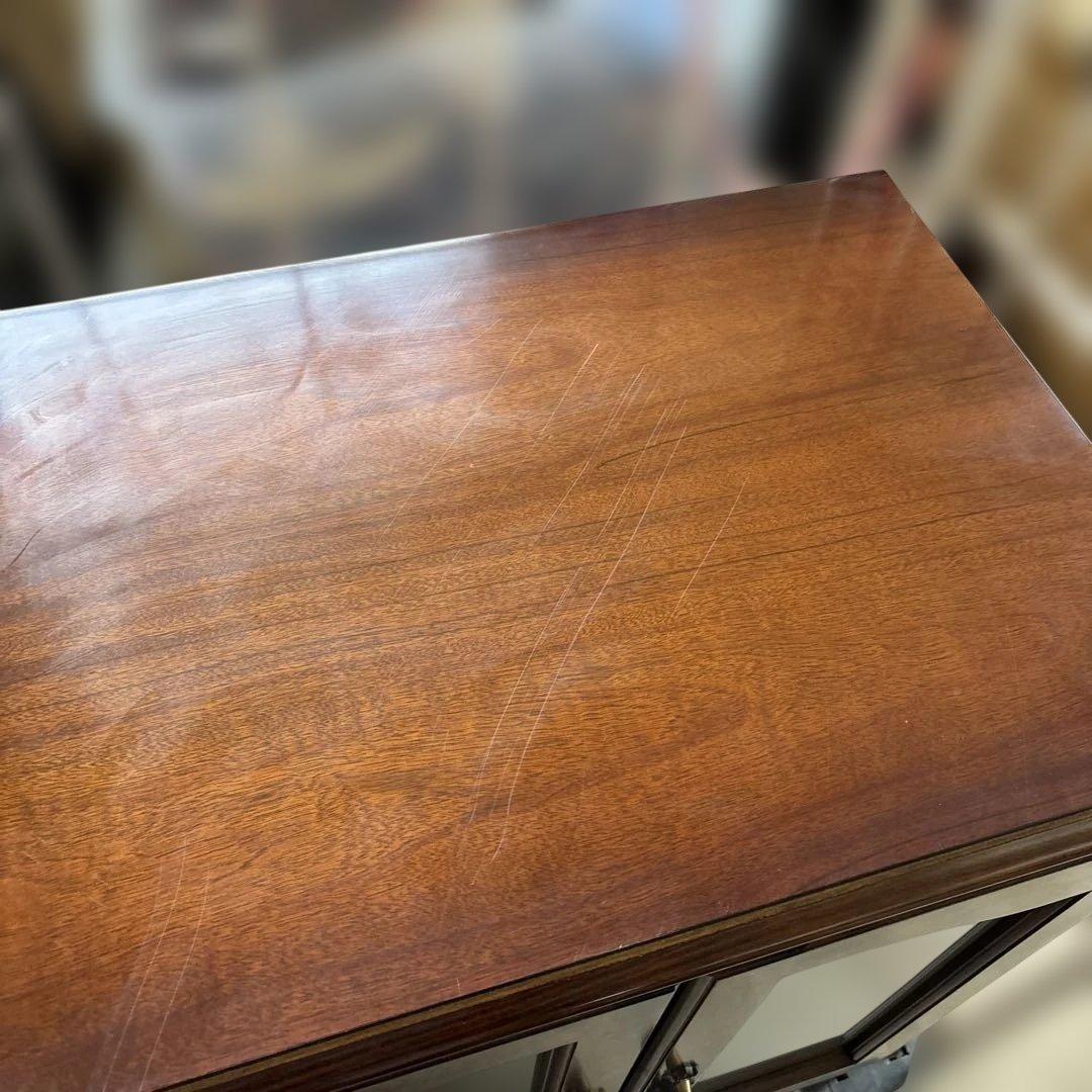 カリモク 2枚扉 キャビネットコロニアル 収納棚 食器棚