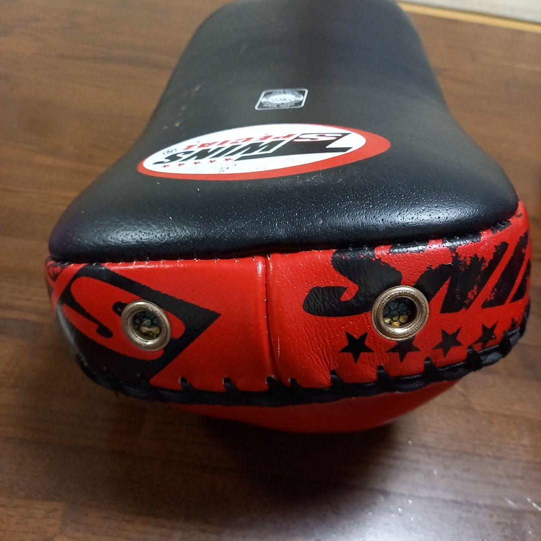 TWINS SPECIAL キックミット M