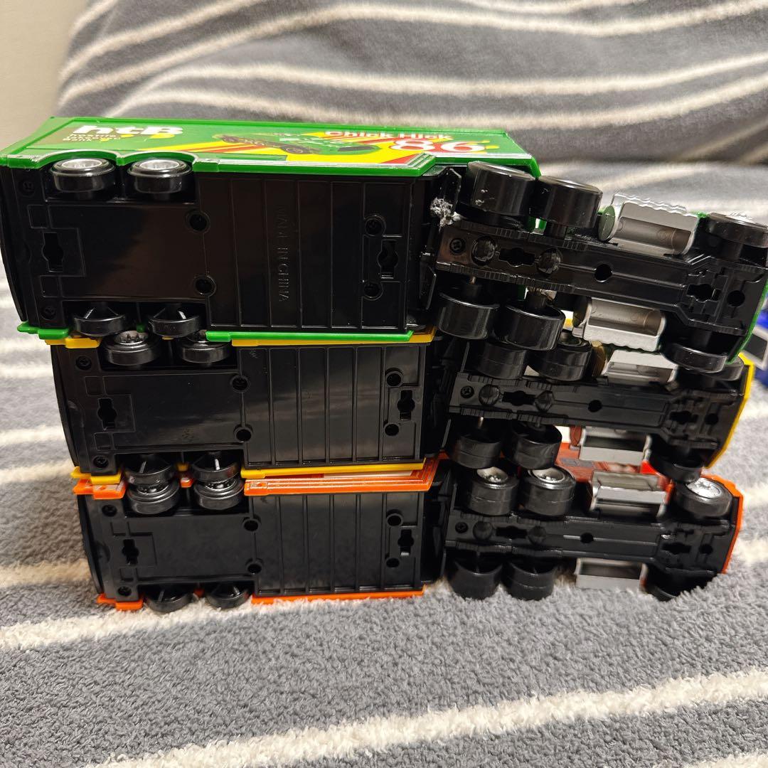 カーズ　トレーラー　ミニカー　セット