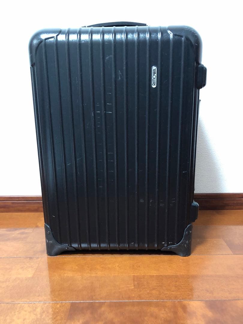 ※難あり【USED】リモワ　機内持込　二輪スーツケース　ブラック
