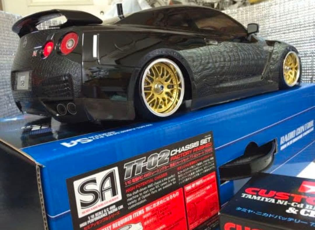 タミヤ1/10日産スカイラインR35 GT-R走行フルセット！ タミヤ ラジコン