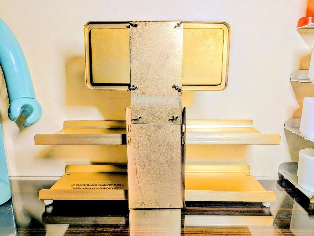 ケロッグ 店舗用什器 ディスプレイ棚 ゴールド 二段ラック