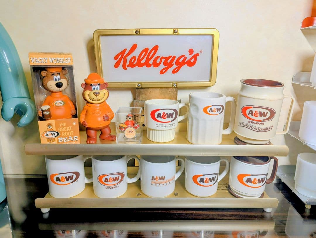 ケロッグ 店舗用什器 ディスプレイ棚 ゴールド 二段ラック