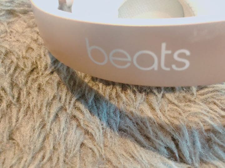 ヘッドホン Beats solo