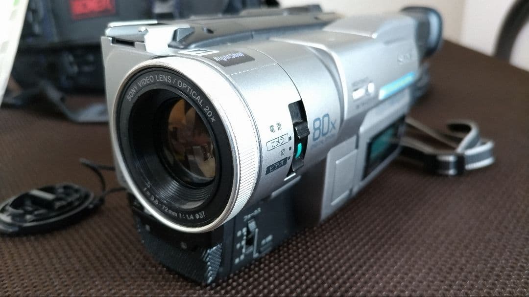 美品 ナイトショット機能SONY DCR-TRV110K デジタルハンディカム