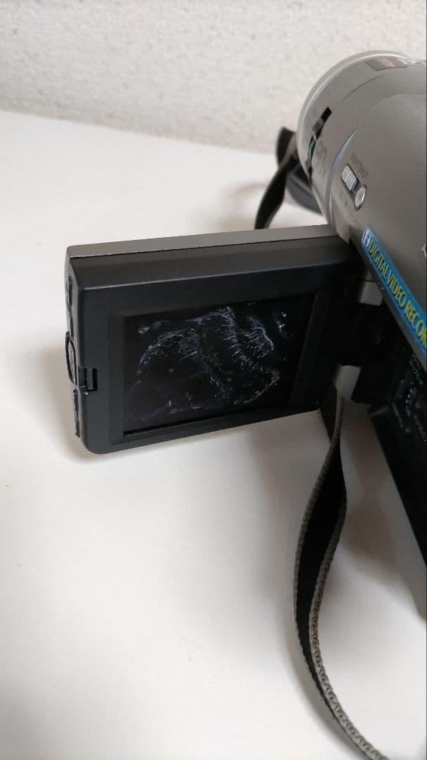 美品 ナイトショット機能SONY DCR-TRV110K デジタルハンディカム