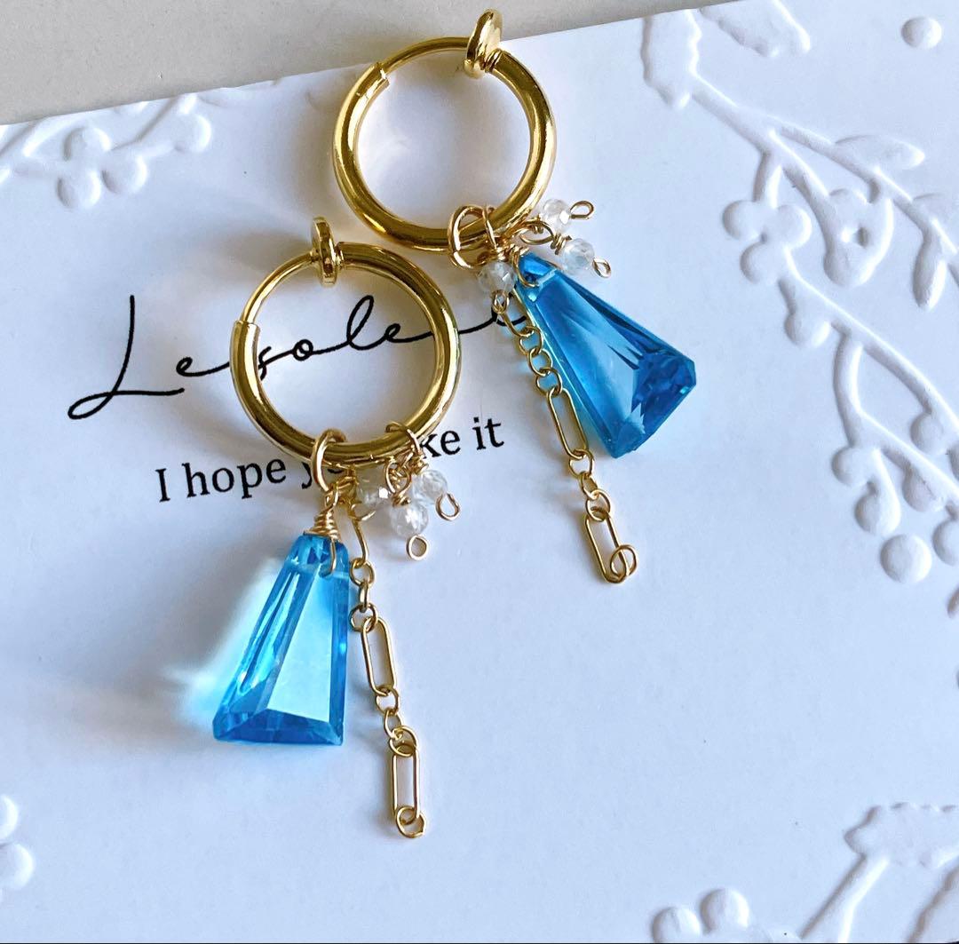 ポメころび◆スイスブルートパーズ×ホワイトジルコンフープイヤリング