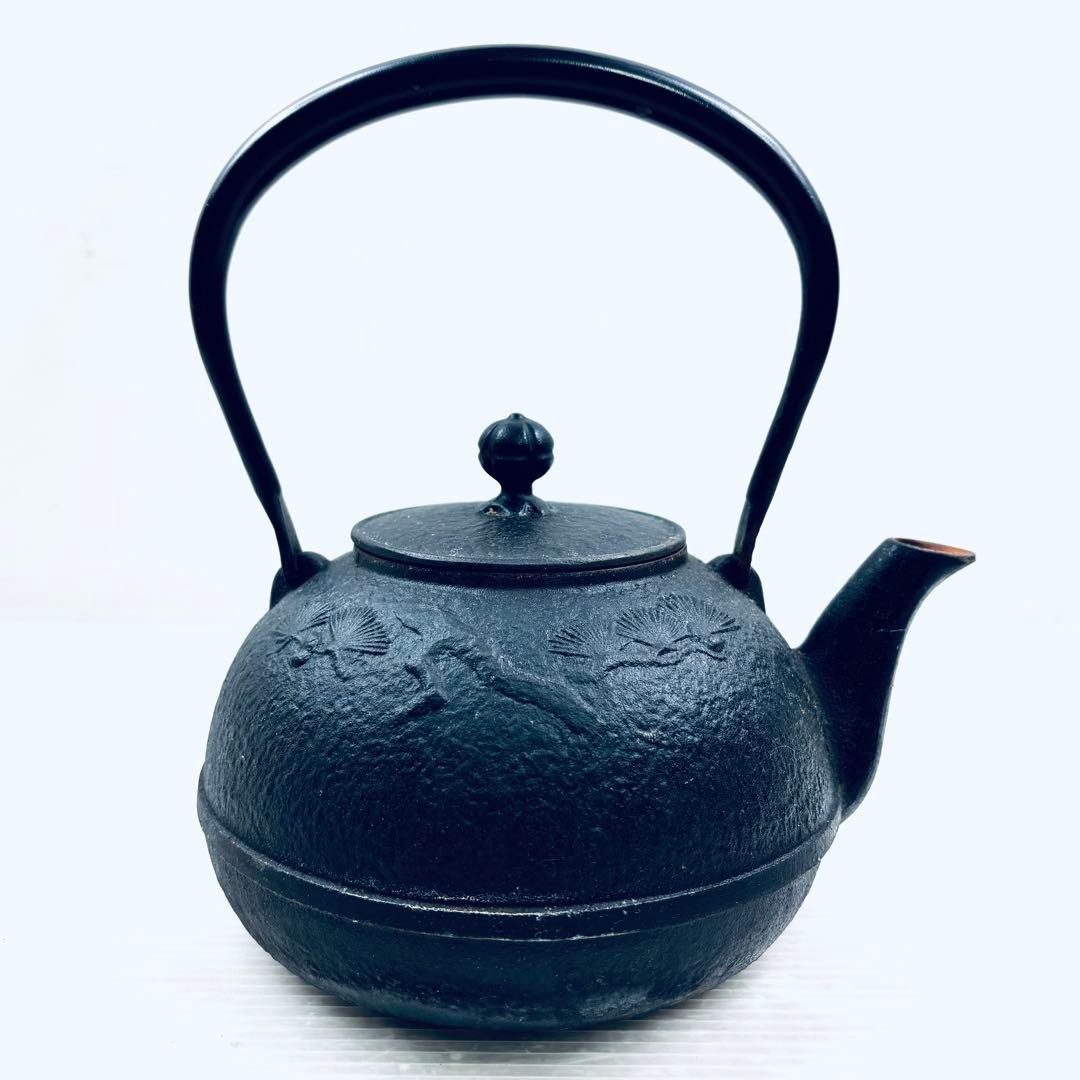 南部鉄瓶　やかん　骨董　湯沸し　茶道具　鉄器　鉄分補給　サビ有り