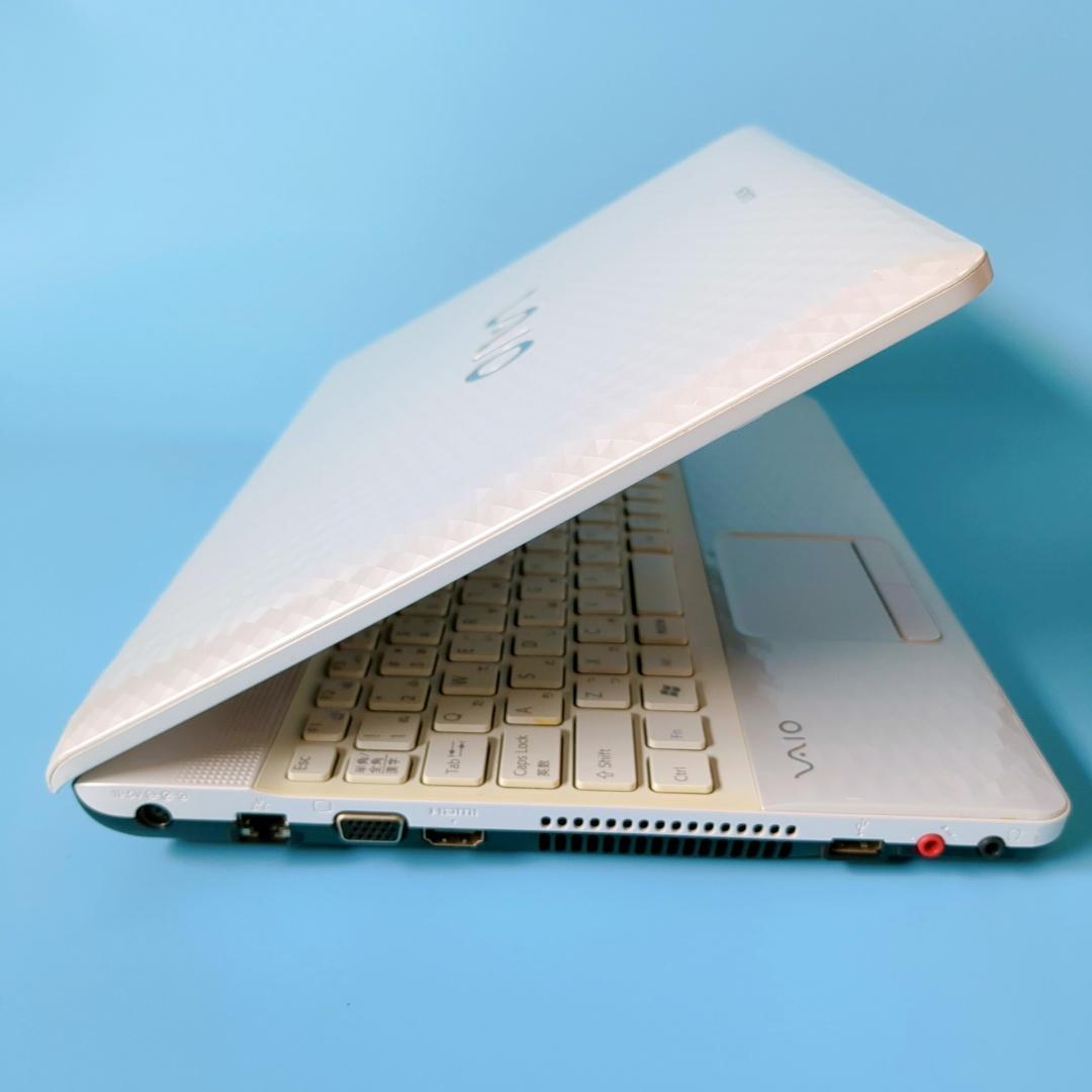 【美品】新品SSD爆速⭐メモリ8GB⭐カメラ付✅ノートパソコン✅すぐに使える