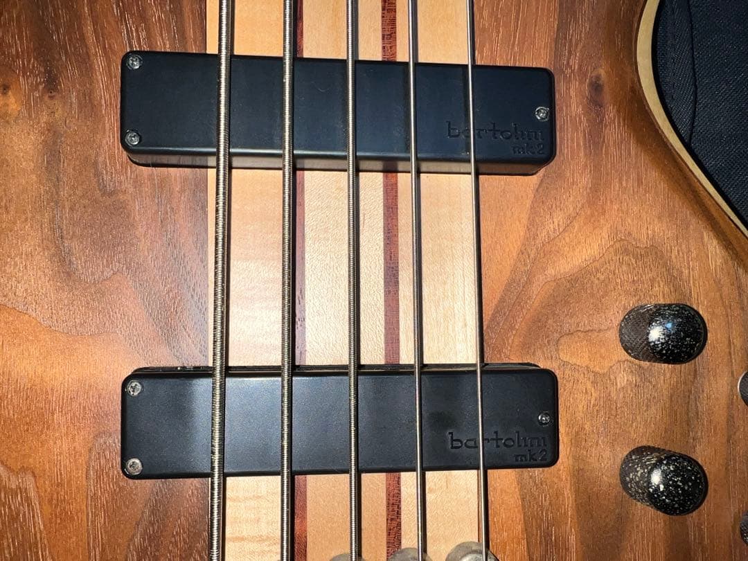 Ibanez 5弦ベース BTB 675