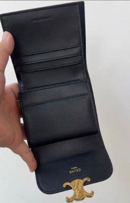 CELINE トリオンフ 三つ折り財布 ブラック