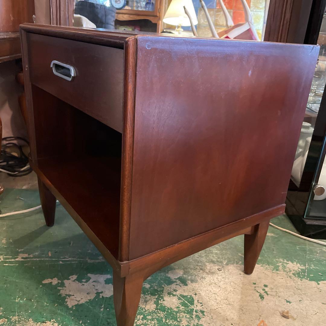 アメリカンヴィンテージ・チークナイトテーブル1980