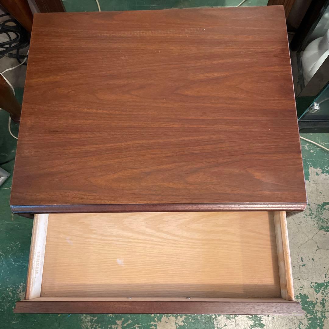 アメリカンヴィンテージ・チークナイトテーブル1980