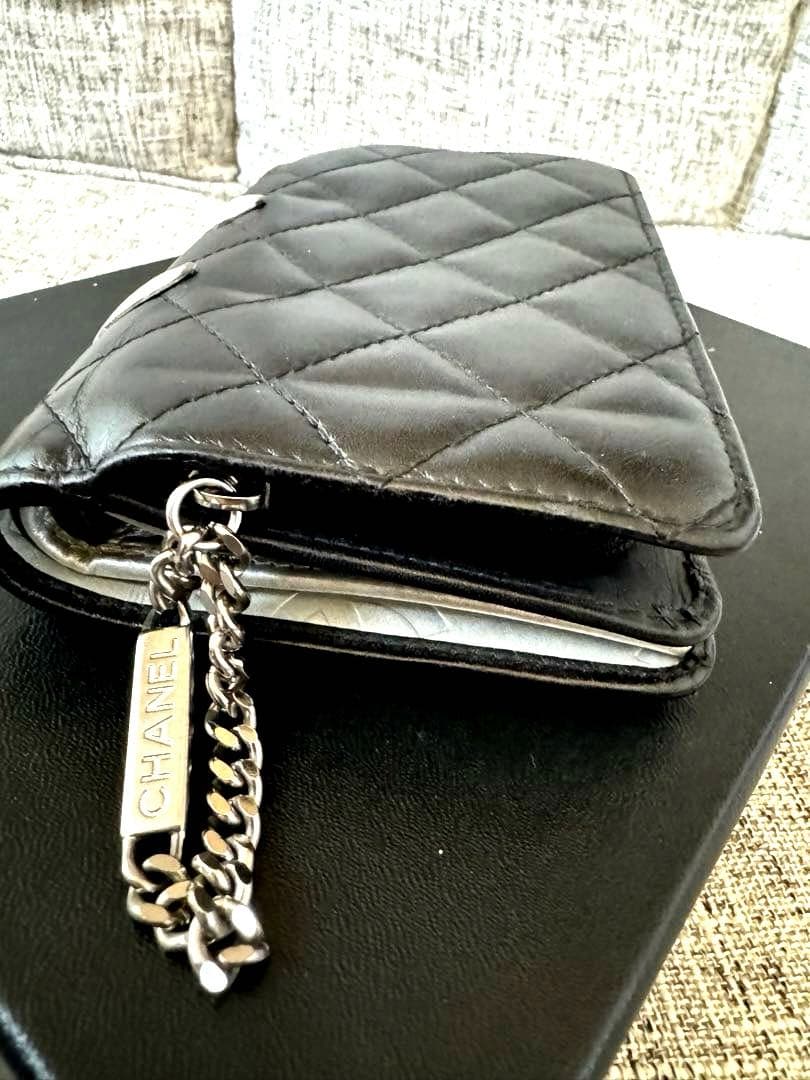 美品♪ CHANELシャネル 限定品カンボン　二つ折り財布　シリアルシール付き！