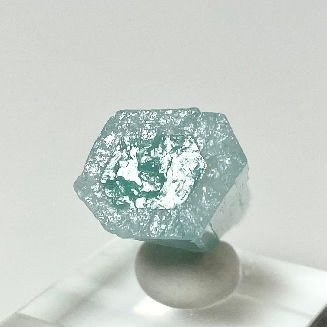 ベリル　アクアマリン　緑柱石　鉱物標本　原石　天然石　ストーン　エメラルドコア