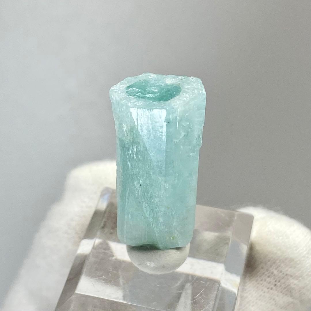 ベリル　アクアマリン　緑柱石　鉱物標本　原石　天然石　ストーン　エメラルドコア