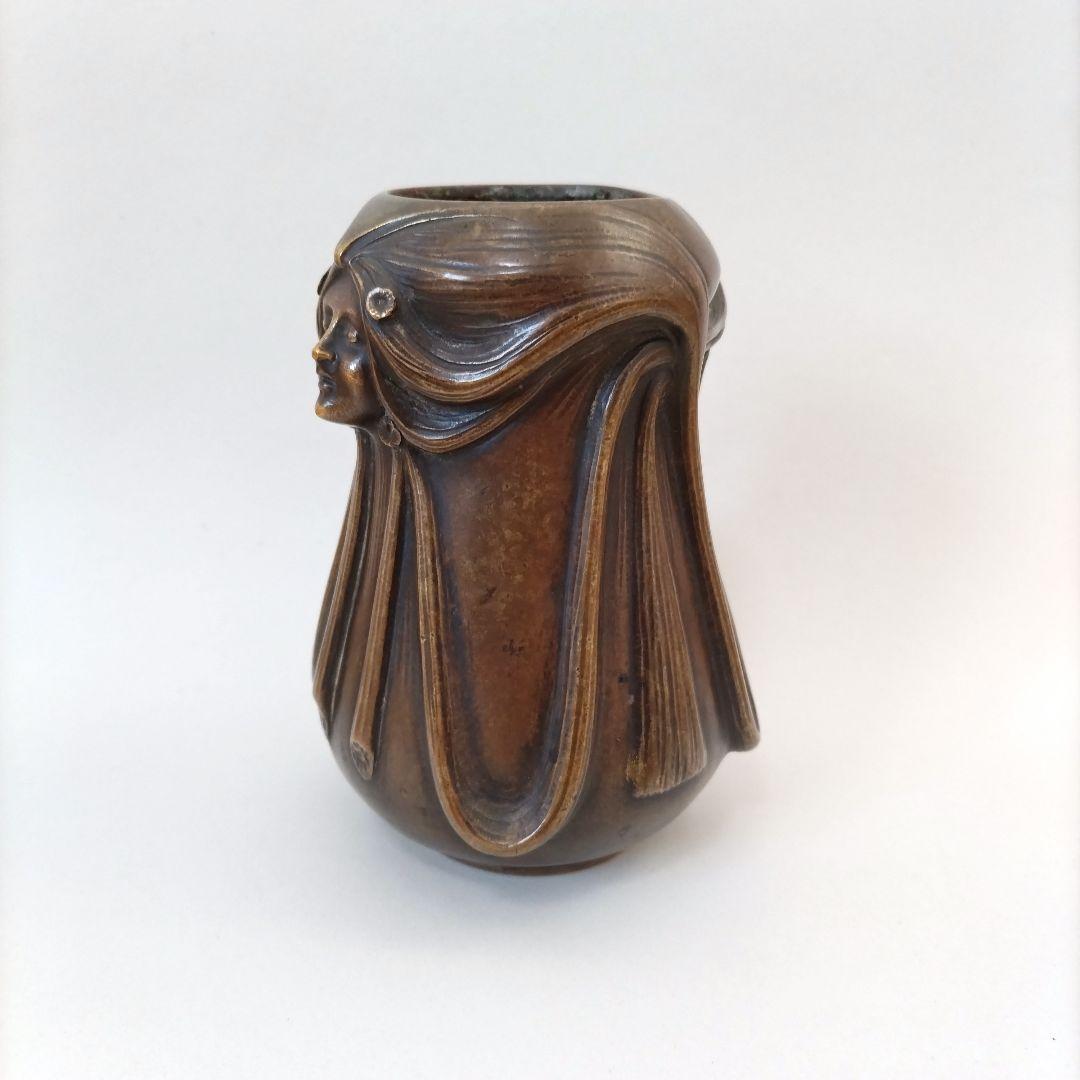 【匿名配送】アール・ヌーヴォー 女性像 花器