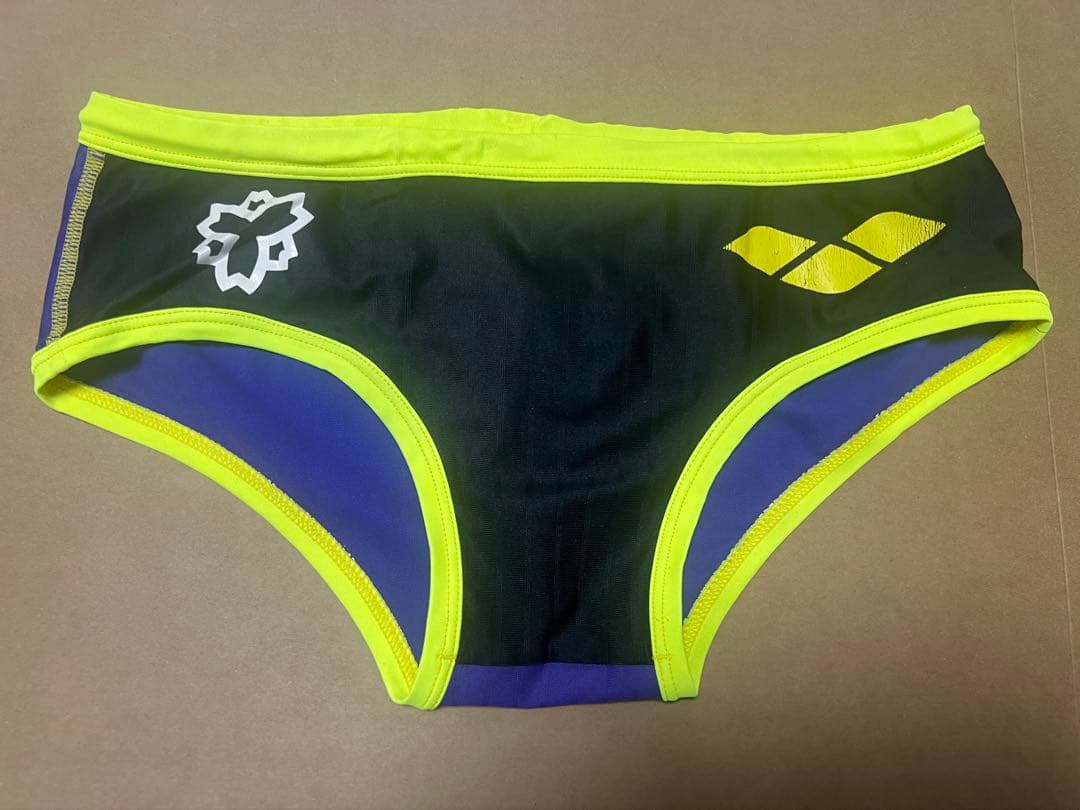 日体大競泳水着 アリーナＶパン