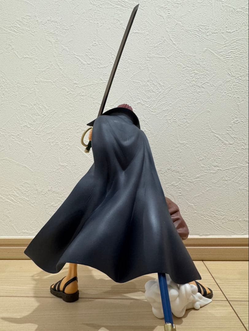 ONEPIECEフィギュア ルフィ エース ゾロ ナミ ロビン シャンク サボ