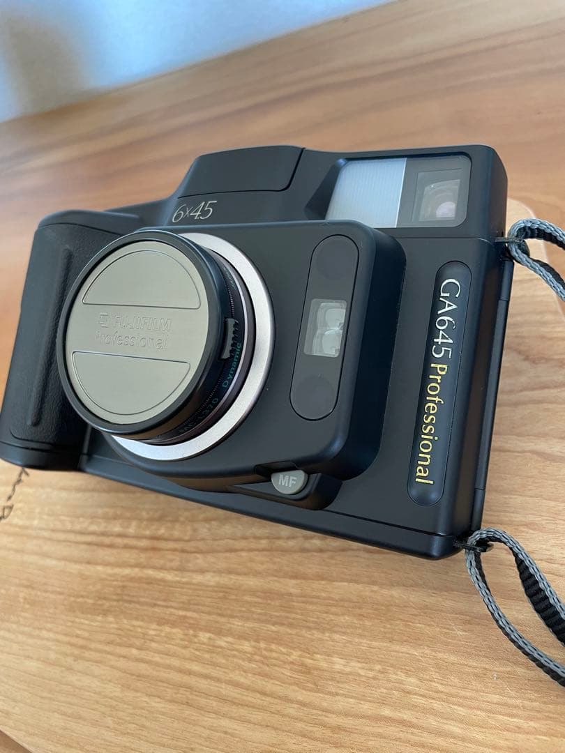 フィルムカメラ FUJIFILM GA645 Professional 6x45