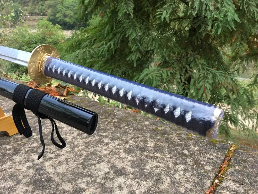 毎年魚がいる 日本刀 模造刀 居合刀