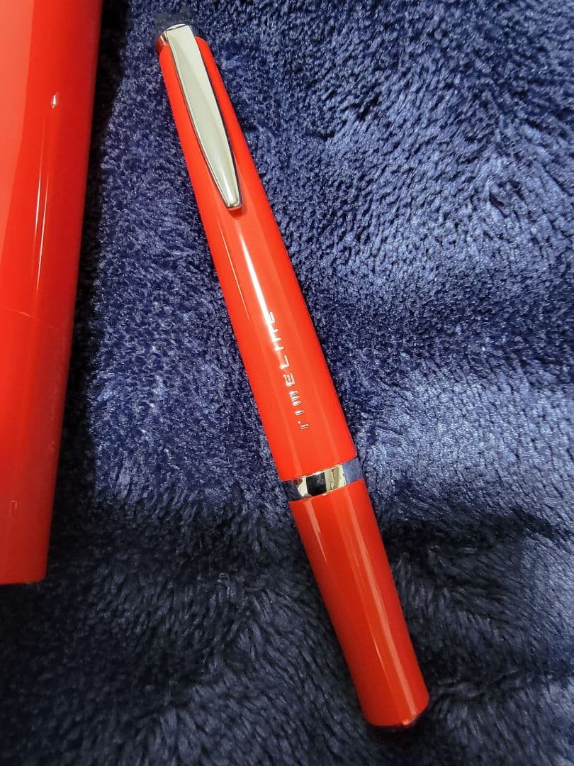 パイロット　タイムライン　限定　ジャパン　レッド　ホワイト