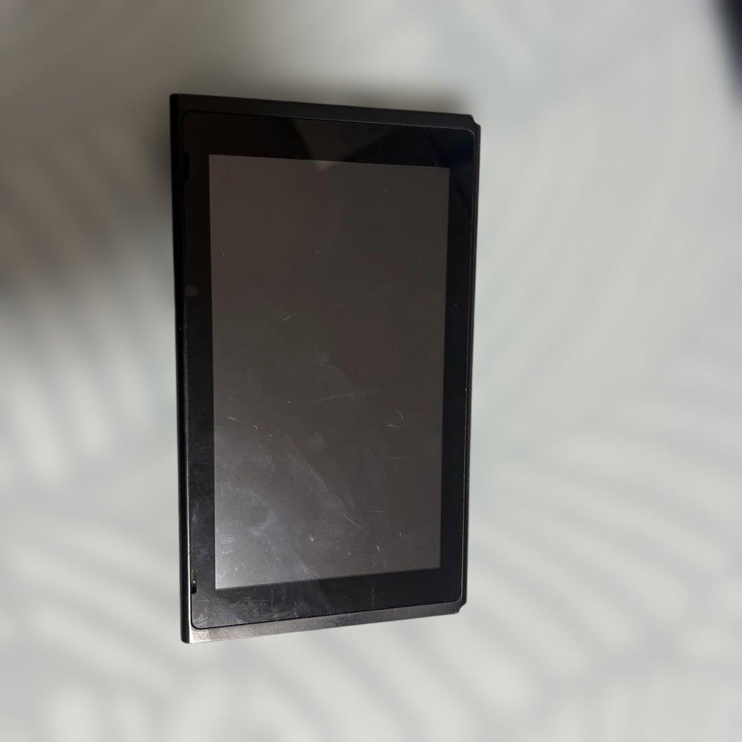 F*】様 Nintendo Switch 本体 2018 年製