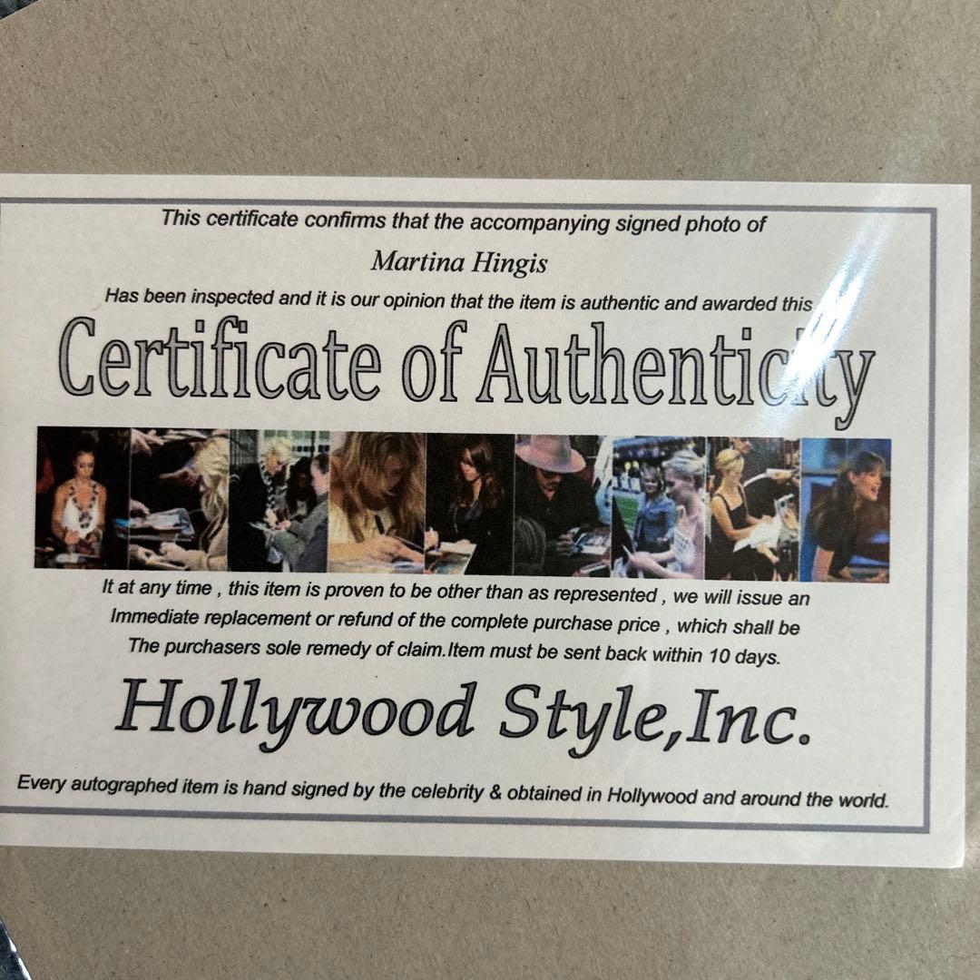 マルチナ　ヒンギス　(直筆)サイン入り写真