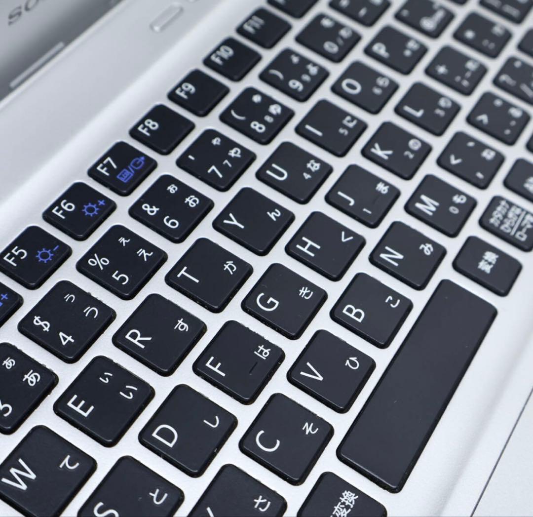 ★SONY中古SSD128GB メモリ8G★SVT1111AJ ノートPC440