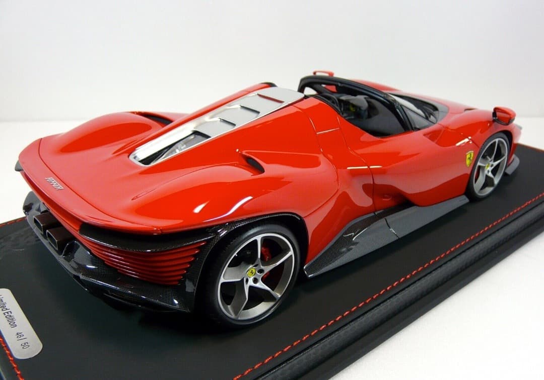 Ferrari Daytona SP3 BBR製 1/18 ロッソコルサ