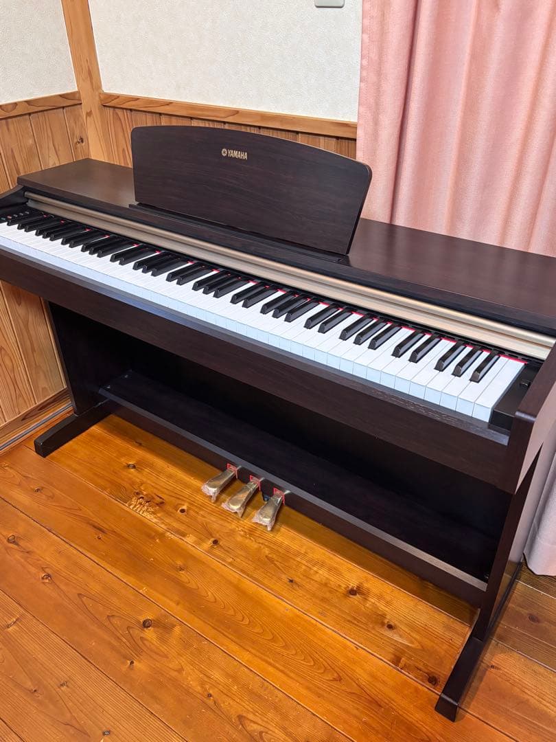 ヤマハ電子ピアノ　YDP-J151