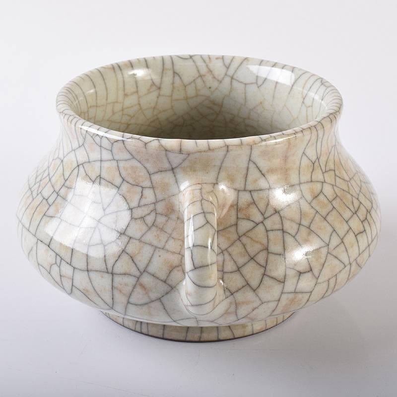 中国　大明成化年製　哥窯　白磁　金糸鉄線　氷裂文　双耳香炉　M　7991E