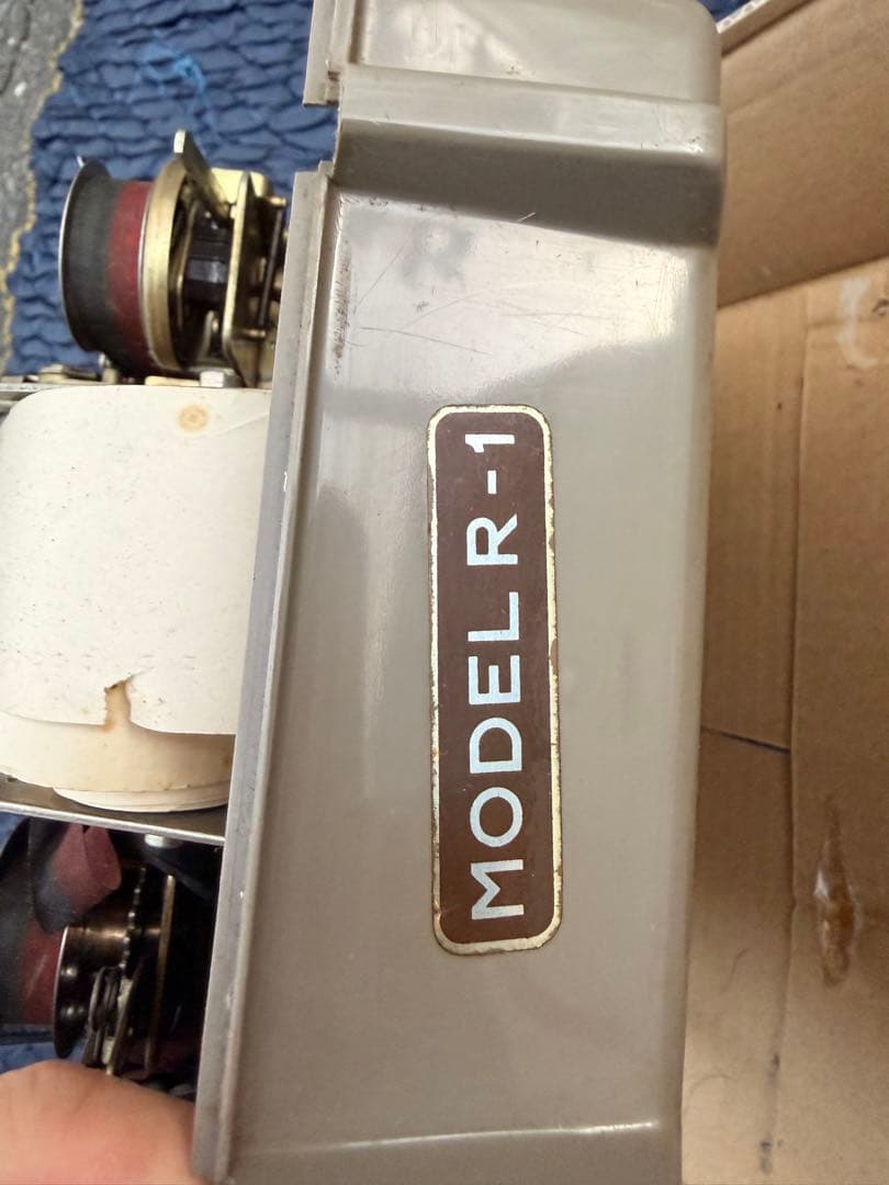 アンティーク計算機付きタイプライター