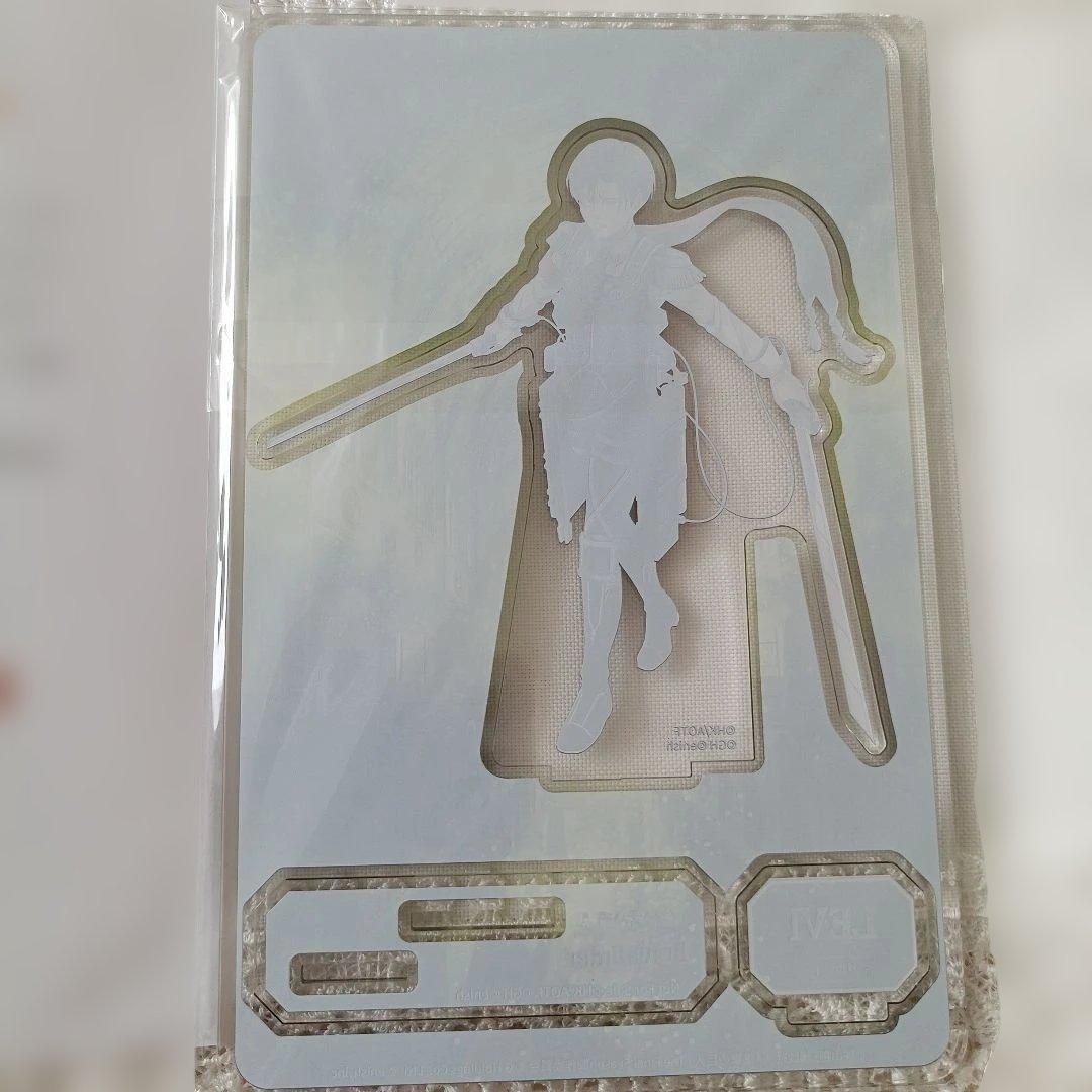 進撃の巨人　ブレイブオーダー　リヴァイ　アクリルスタンド