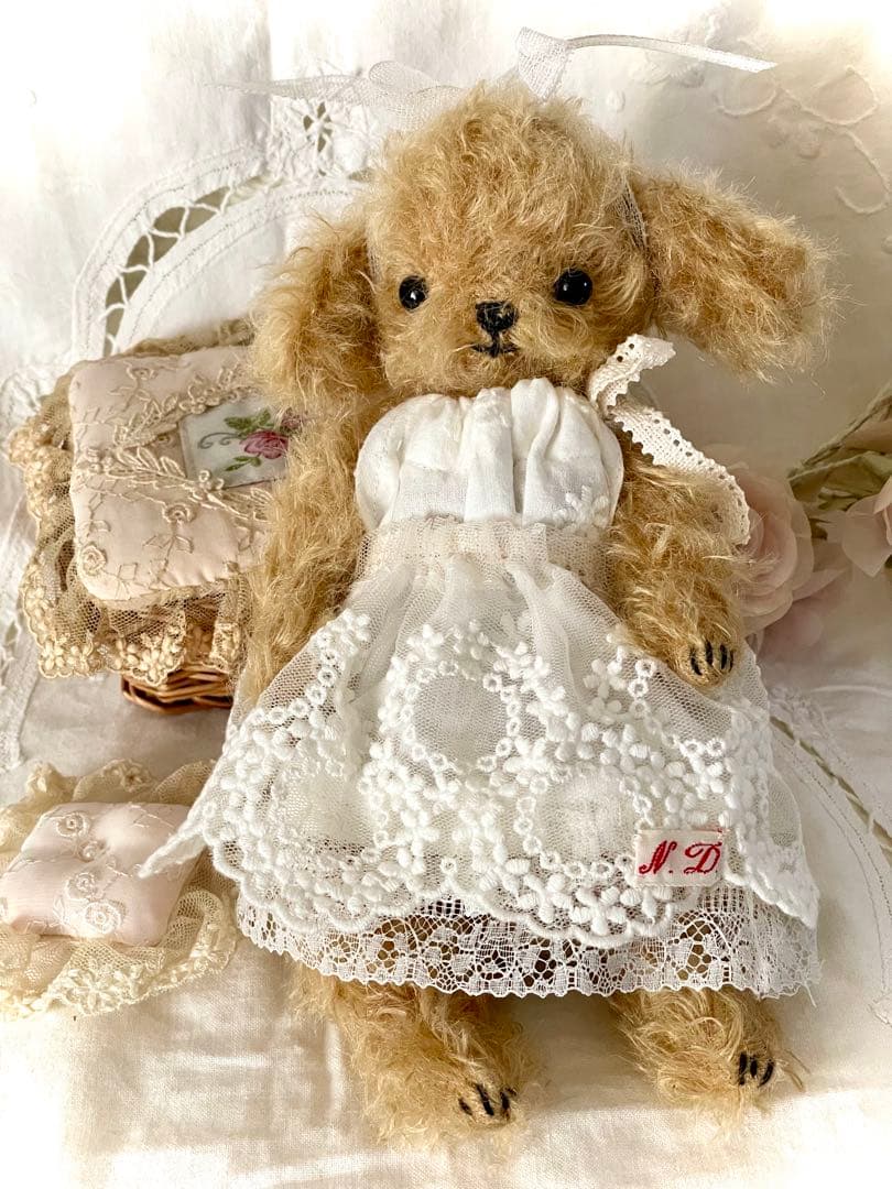 みさぽーママ　アンティークレースドレスのテディプードル　テディベア