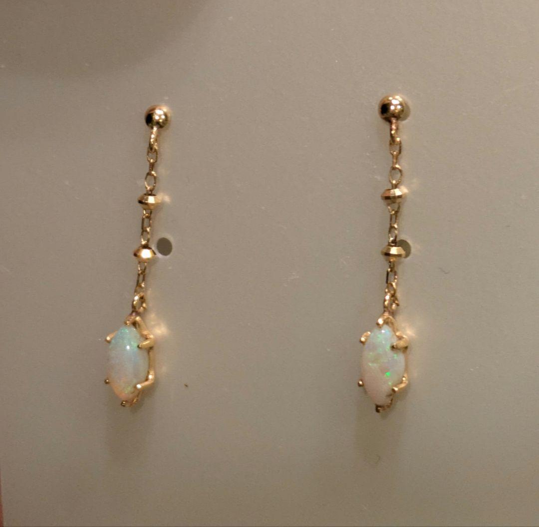 り*え様 ゴールドチェーンオパール18Kピアス