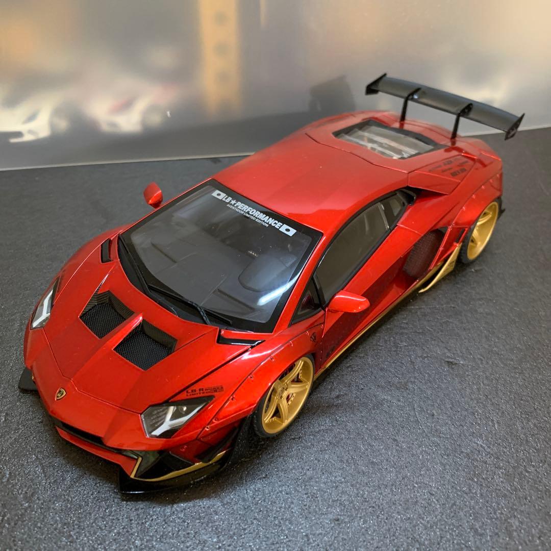 787 リバティーウォーク ランボルギーニ アヴェンタドール 1/18ミニカー