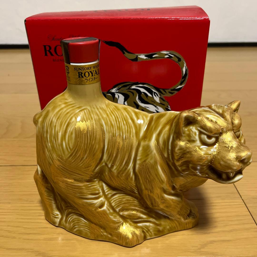 サントリーウイスキーローヤル 寅歳ボトル