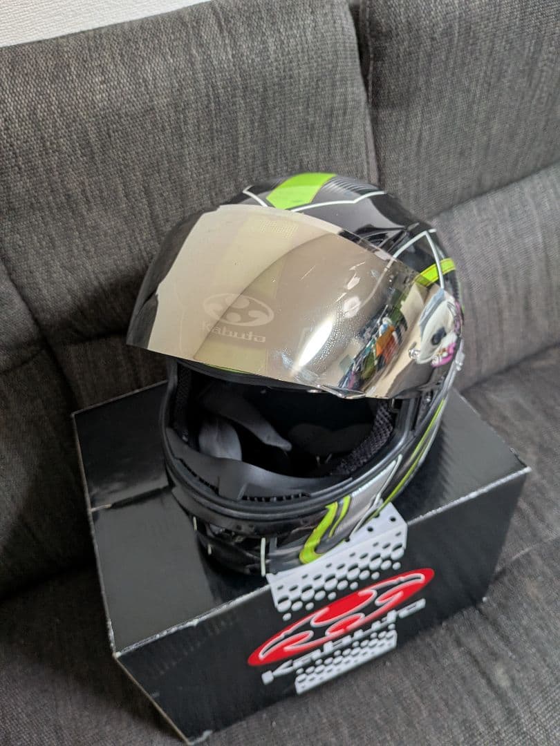 Kabuto フルフェイスヘルメット ブラック/グリーン　KAMUI