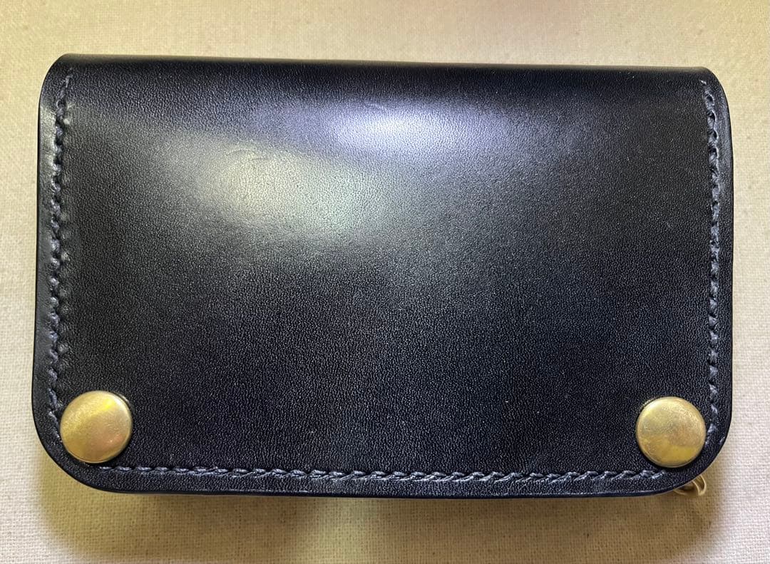 栃木レザー ミドル トラッカーウォレット 三層 ピックポケット無し